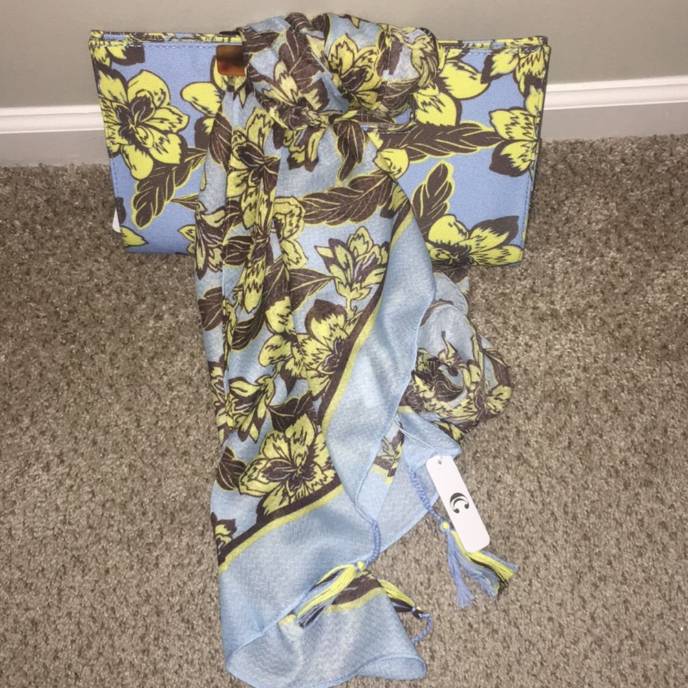 Charming Charlie Scarf & HandBag Set
